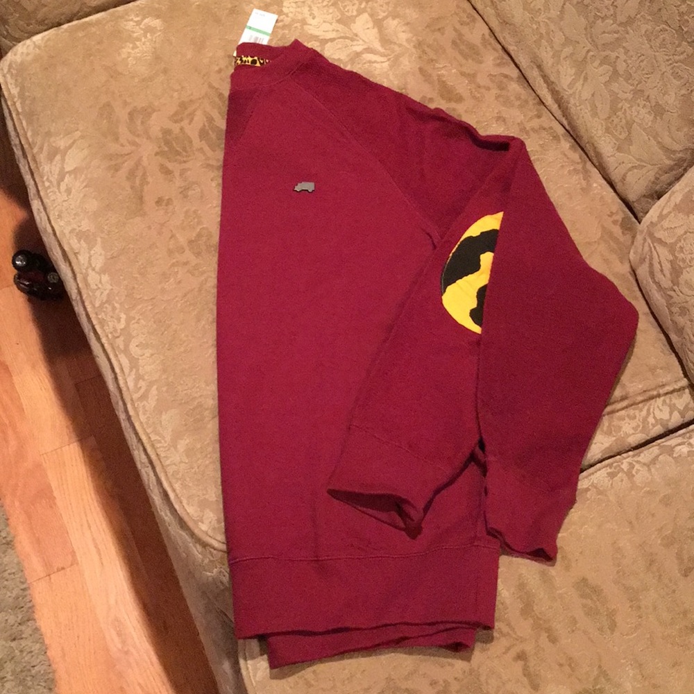 Burgundy sweat shirt